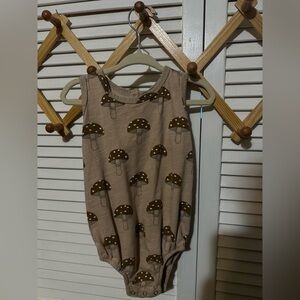 Rylee and cru mushroom bubble 6/12